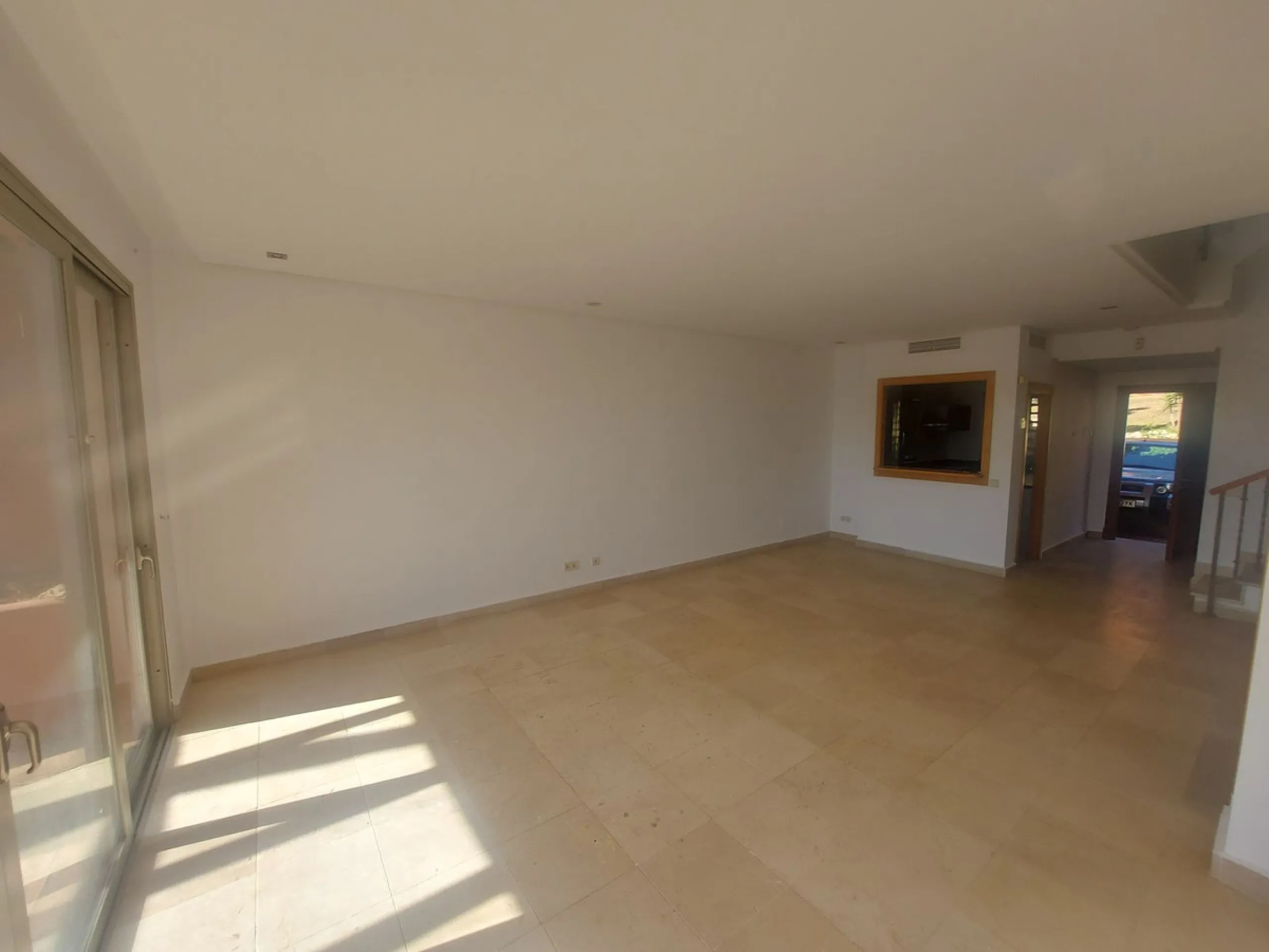 Large modern south facing un-furnished townhouse in a small development of only 46 houses.