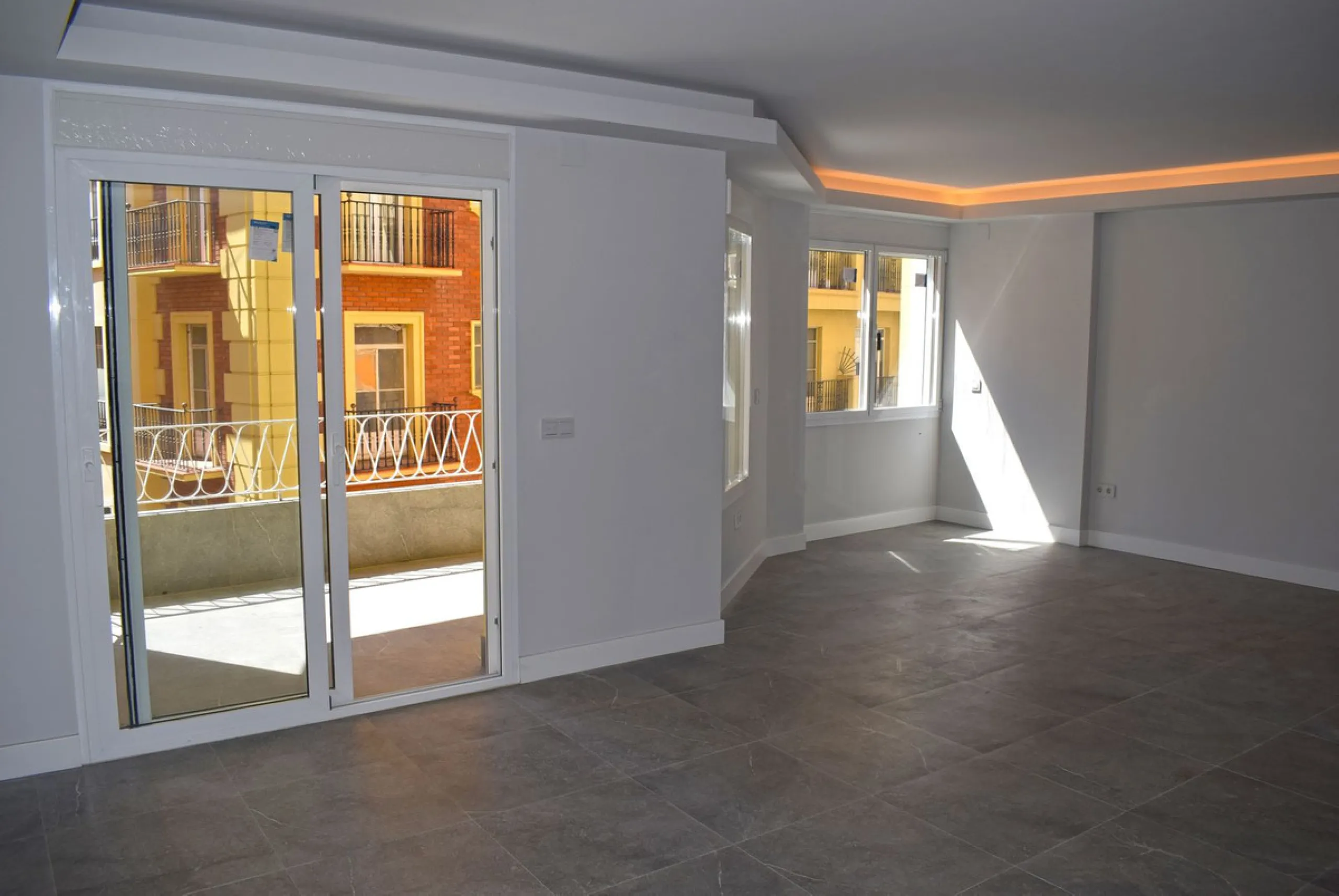 Middle Floor Apartment, Málaga Historic Centre calle Larios area, Costa del Sol.