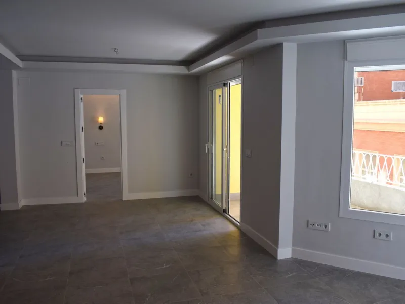 Middle Floor Apartment, Málaga Historic Centre calle Larios area, Costa del Sol.