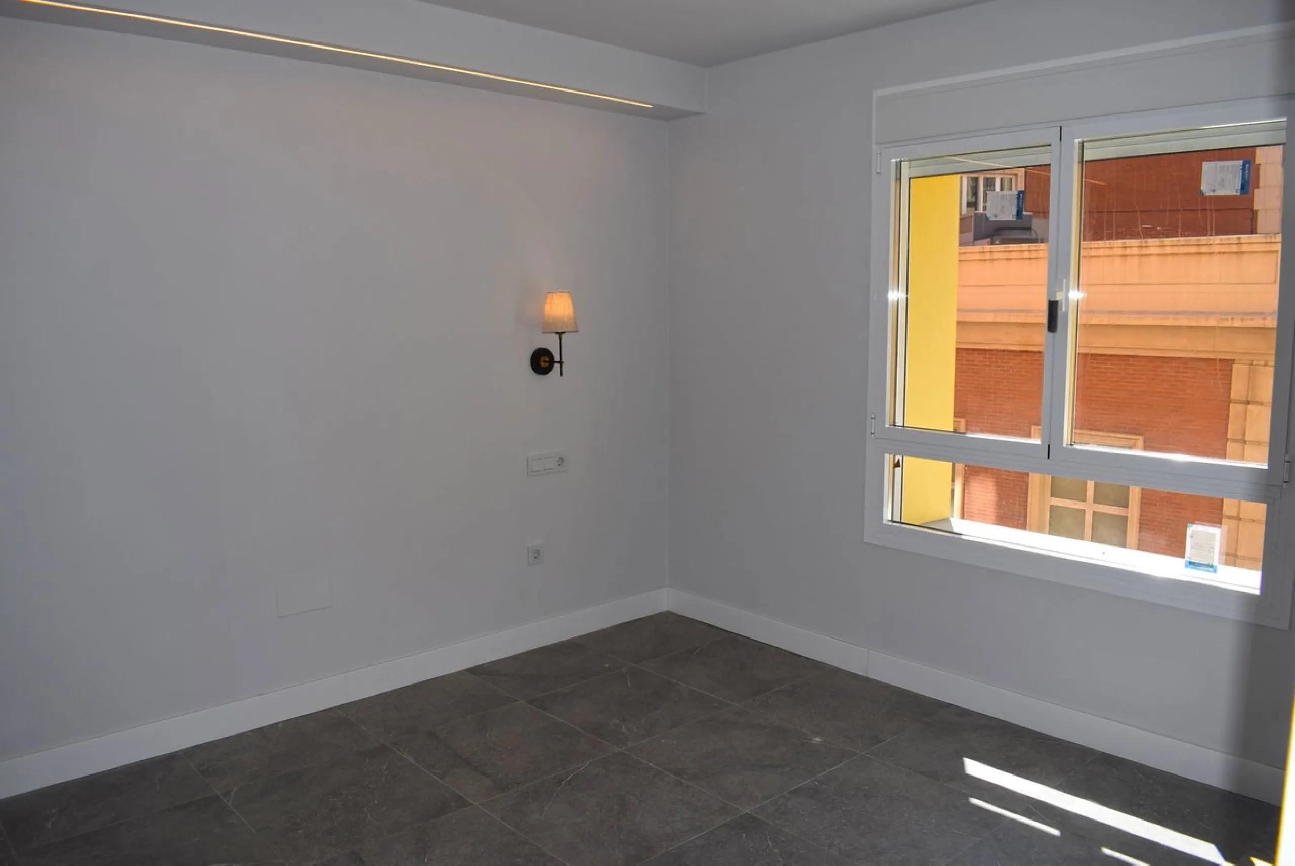 Middle Floor Apartment, Málaga Historic Centre calle Larios area, Costa del Sol.