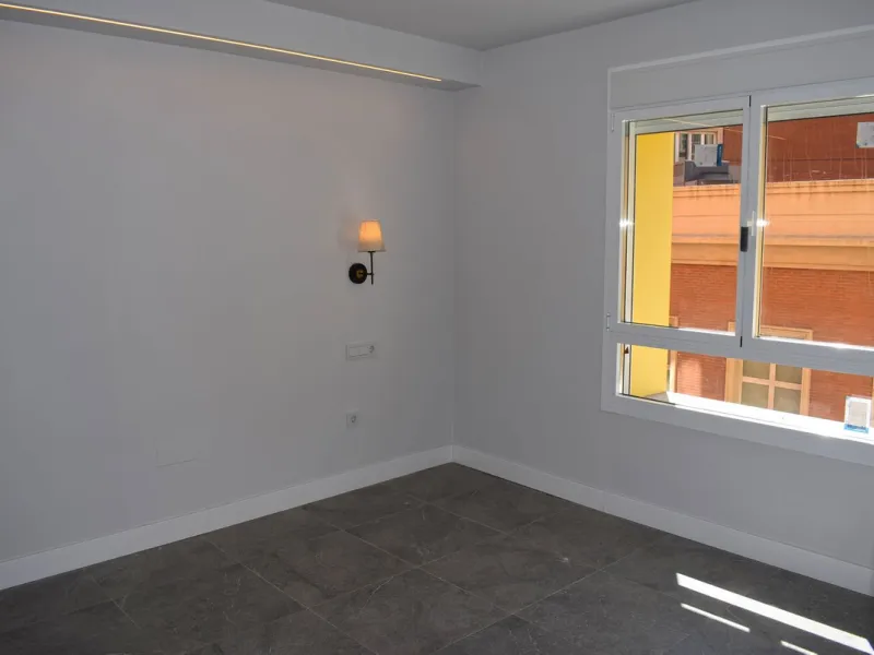 Middle Floor Apartment, Málaga Historic Centre calle Larios area, Costa del Sol.