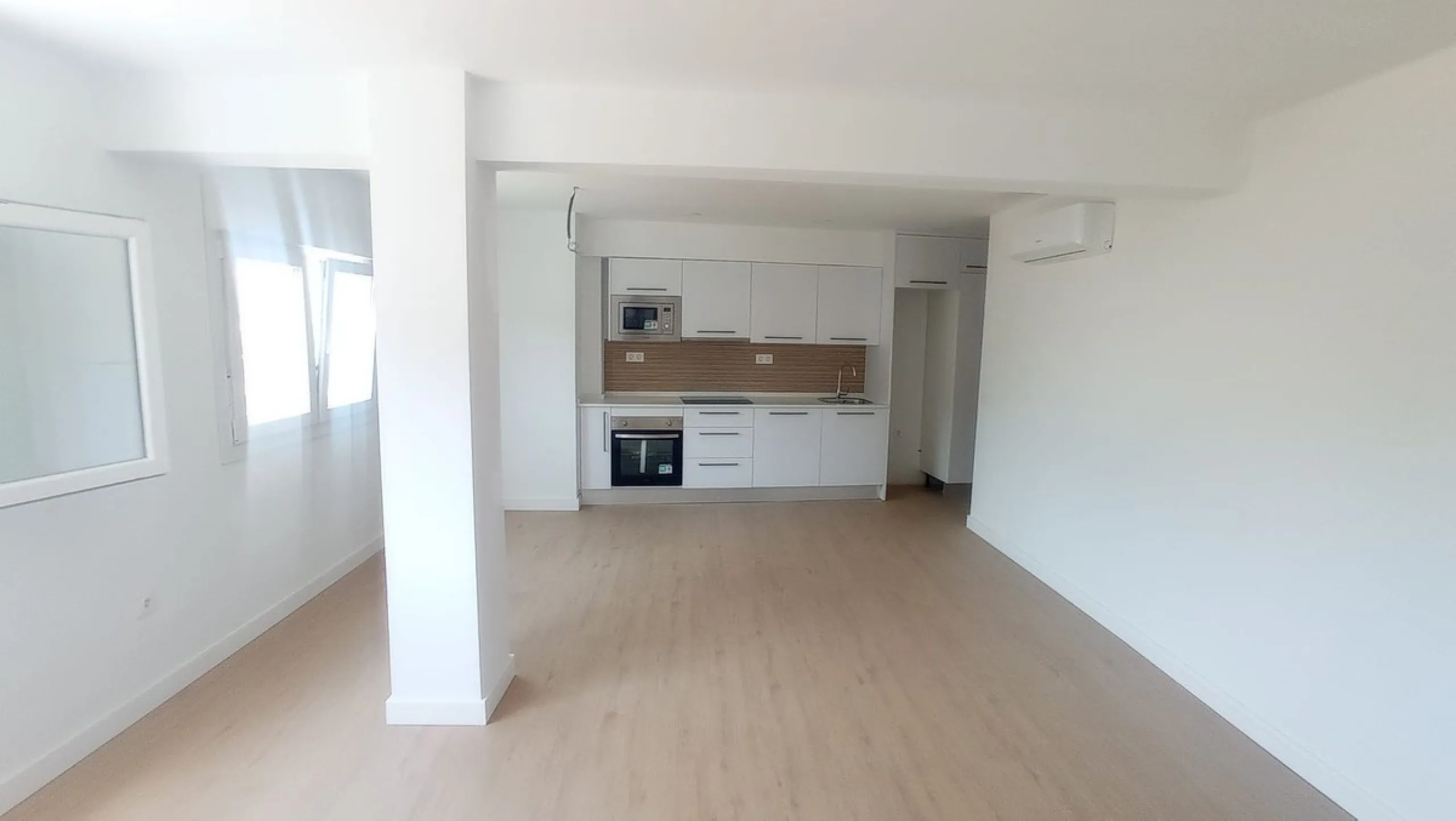 Floor 6 Apartment, Málaga Centre Victoria area, Costa del Sol.