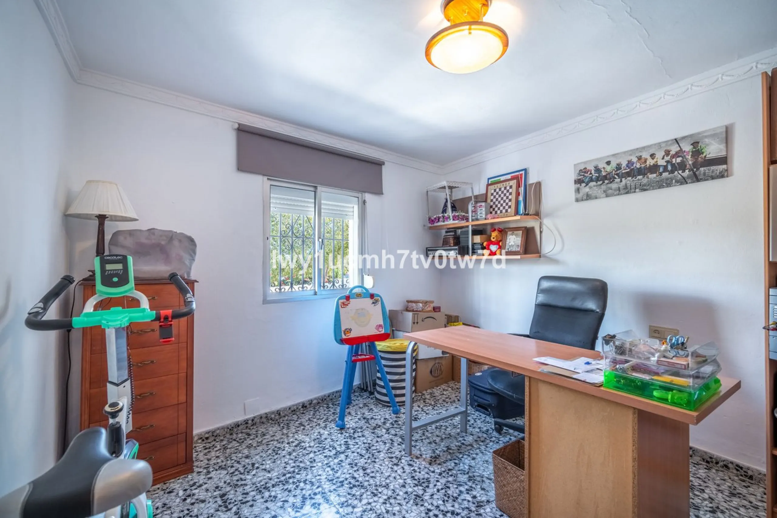 MAGNIFICENT CORNER HOUSE WITH SEA VIEWS AND A 10-MINUTE WALK TO THE CITY CENTRE