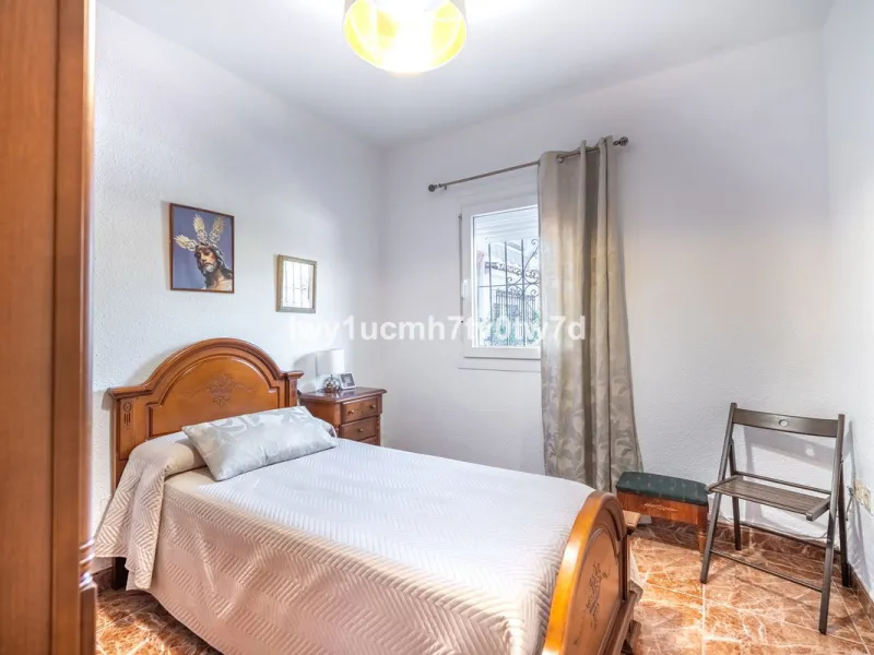 MAGNIFICENT CORNER HOUSE WITH SEA VIEWS AND A 10-MINUTE WALK TO THE CITY CENTRE