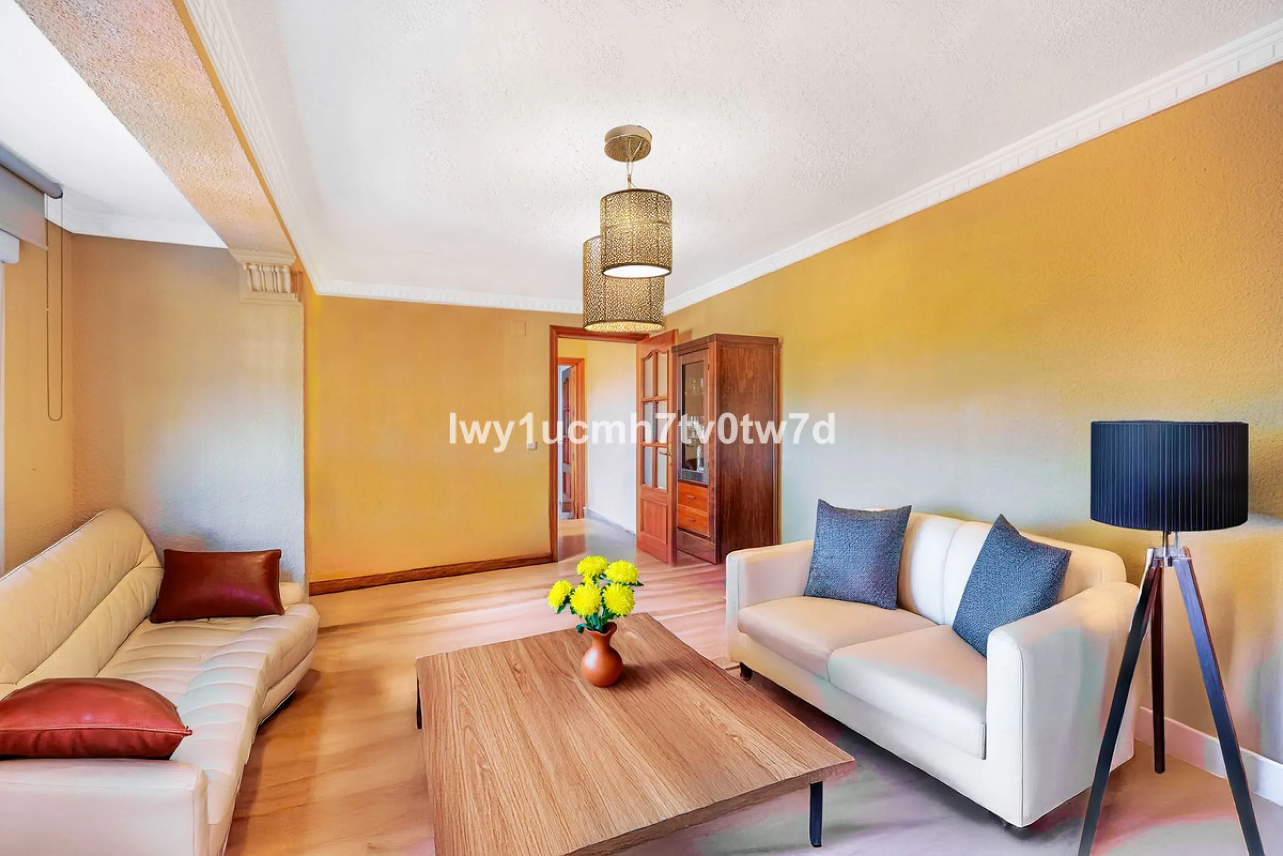 MAGNIFICENT CORNER HOUSE WITH SEA VIEWS AND A 10-MINUTE WALK TO THE CITY CENTRE