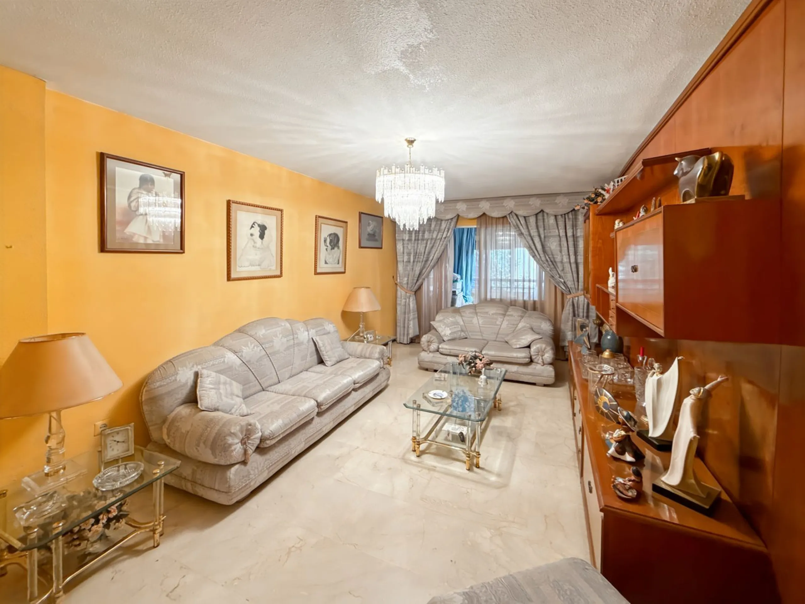 Imagine waking up every morning to the sea breeze on your skin. Living just 200 meters from the beach, in one of Málaga's most authentic—and up-and-coming—neighborhoods. Welcome to your new home on Héroes de Sostoa Street, in vibrant Perchel Sur: a place 
