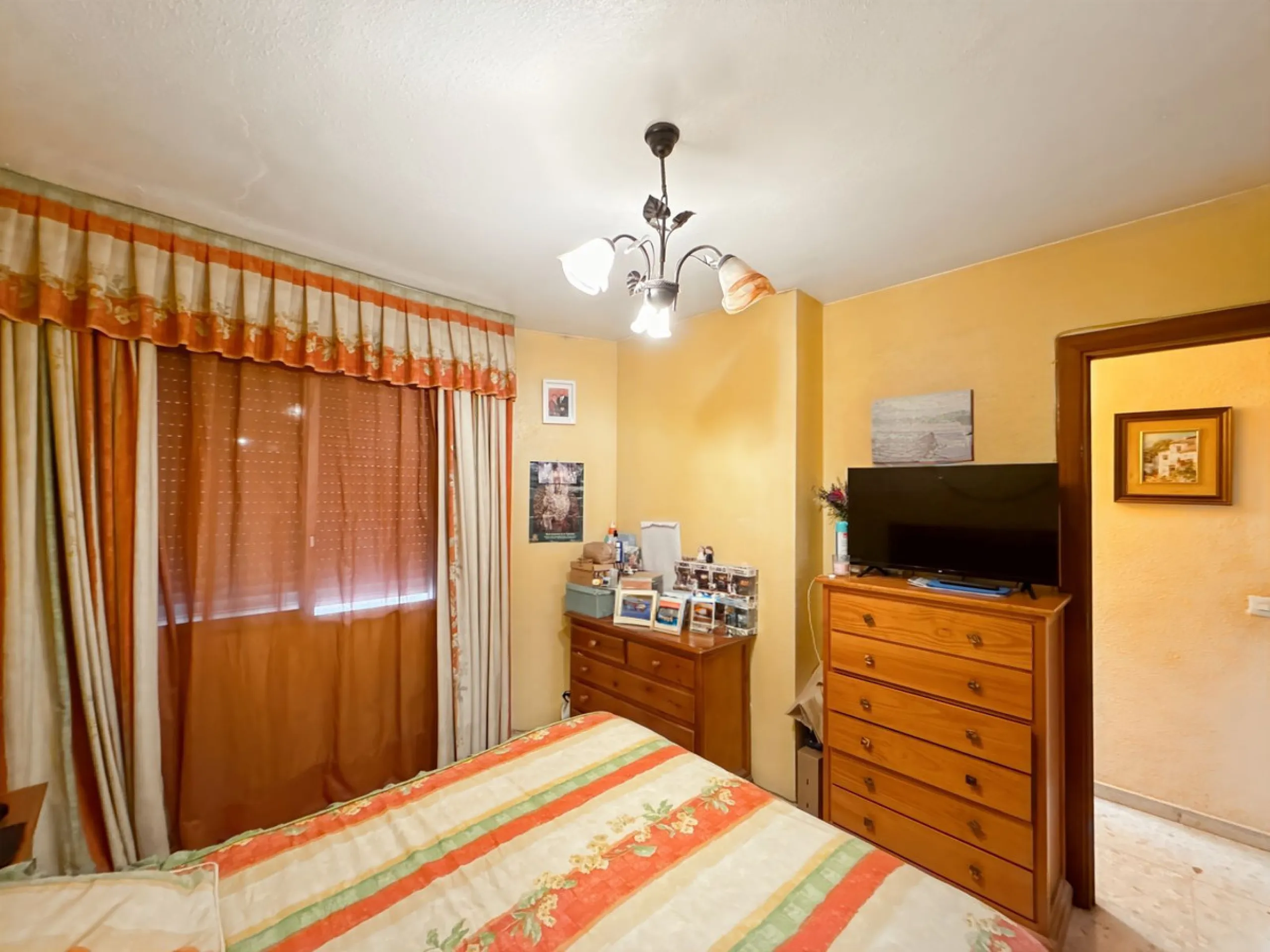 Imagine waking up every morning to the sea breeze on your skin. Living just 200 meters from the beach, in one of Málaga's most authentic—and up-and-coming—neighborhoods. Welcome to your new home on Héroes de Sostoa Street, in vibrant Perchel Sur: a place 