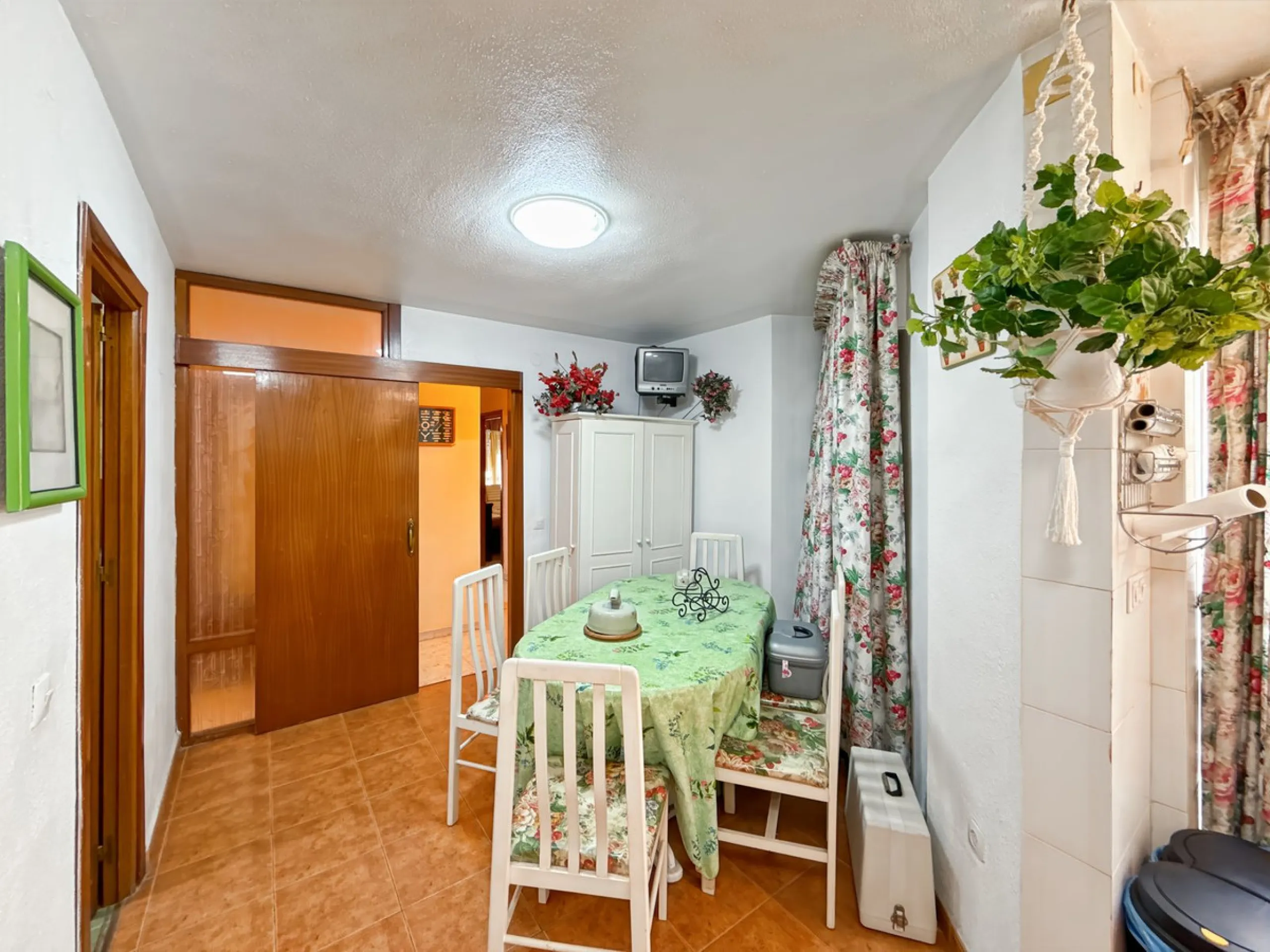 Imagine waking up every morning to the sea breeze on your skin. Living just 200 meters from the beach, in one of Málaga's most authentic—and up-and-coming—neighborhoods. Welcome to your new home on Héroes de Sostoa Street, in vibrant Perchel Sur: a place 