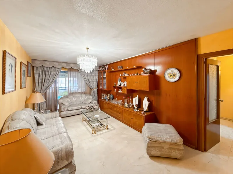 Imagine waking up every morning to the sea breeze on your skin. Living just 200 meters from the beach, in one of Málaga's most authentic—and up-and-coming—neighborhoods. Welcome to your new home on Héroes de Sostoa Street, in vibrant Perchel Sur: a place 