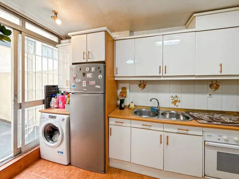 Imagine waking up every morning to the sea breeze on your skin. Living just 200 meters from the beach, in one of Málaga's most authentic—and up-and-coming—neighborhoods. Welcome to your new home on Héroes de Sostoa Street, in vibrant Perchel Sur: a place 