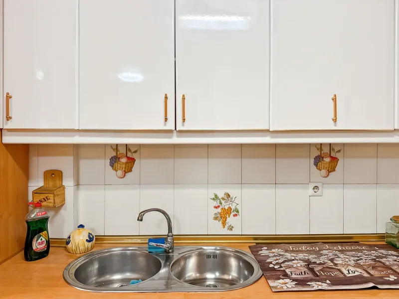 Imagine waking up every morning to the sea breeze on your skin. Living just 200 meters from the beach, in one of Málaga's most authentic—and up-and-coming—neighborhoods. Welcome to your new home on Héroes de Sostoa Street, in vibrant Perchel Sur: a place 