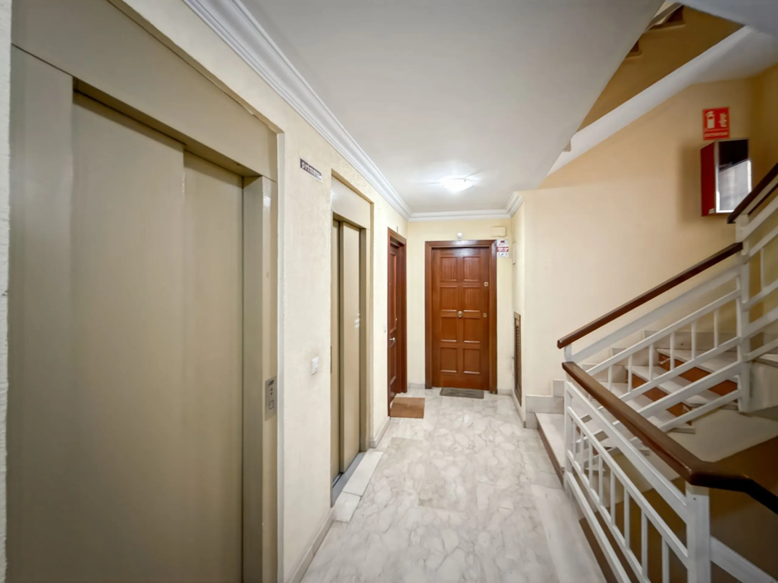 Imagine waking up every morning to the sea breeze on your skin. Living just 200 meters from the beach, in one of Málaga's most authentic—and up-and-coming—neighborhoods. Welcome to your new home on Héroes de Sostoa Street, in vibrant Perchel Sur: a place 