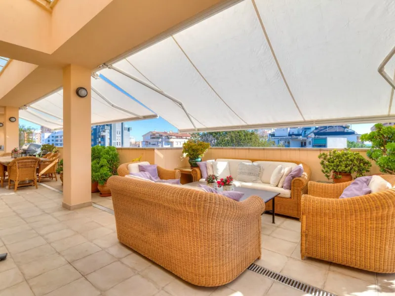 Luxury penthouse in the heart of Fuengirola with spectacular 64 m² terrace