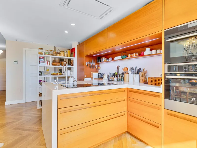 Luxury penthouse in the heart of Fuengirola with spectacular 64 m² terrace
