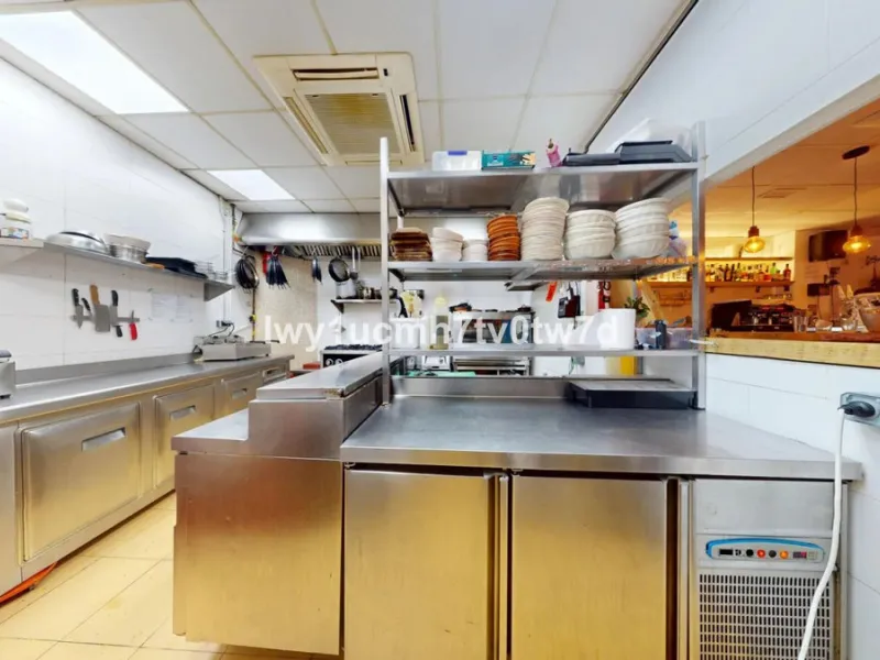 Commercial - Restaurant в продаже в Málaga, Málaga. Площадь дома 137 м²