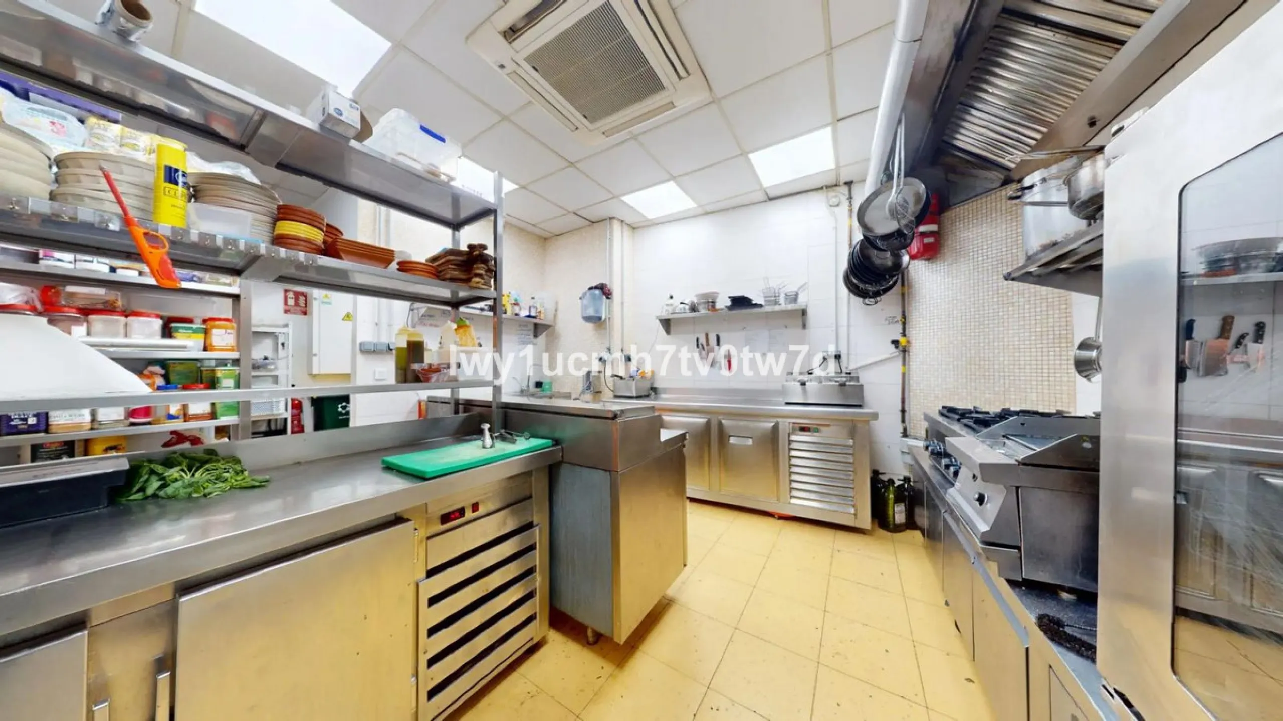 Commercial - Restaurant в продаже в Málaga, Málaga. Площадь дома 137 м²