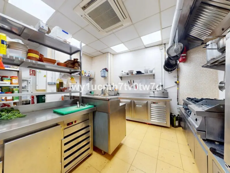 Commercial - Restaurant в продаже в Málaga, Málaga. Площадь дома 137 м²