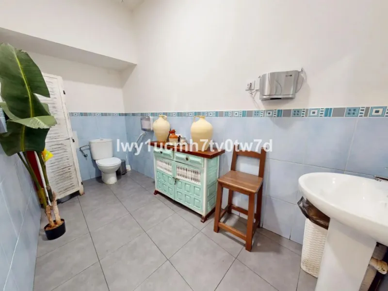 Commercial - Restaurant в продаже в Málaga, Málaga. Площадь дома 137 м²