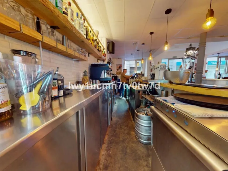 Commercial - Restaurant в продаже в Málaga, Málaga. Площадь дома 137 м²
