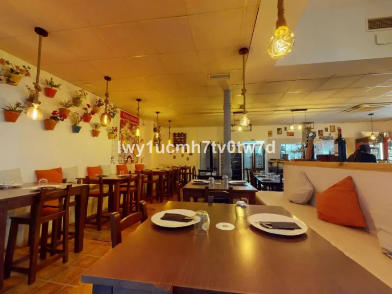 Commercial - Restaurant в продаже в Málaga, Málaga. Площадь дома 137 м²