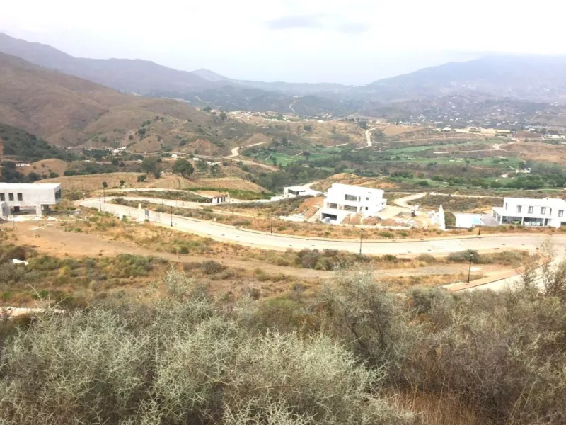 Plot - Residential Plot в продаже в Mijas, Málaga. Площадь участка 1564 м²