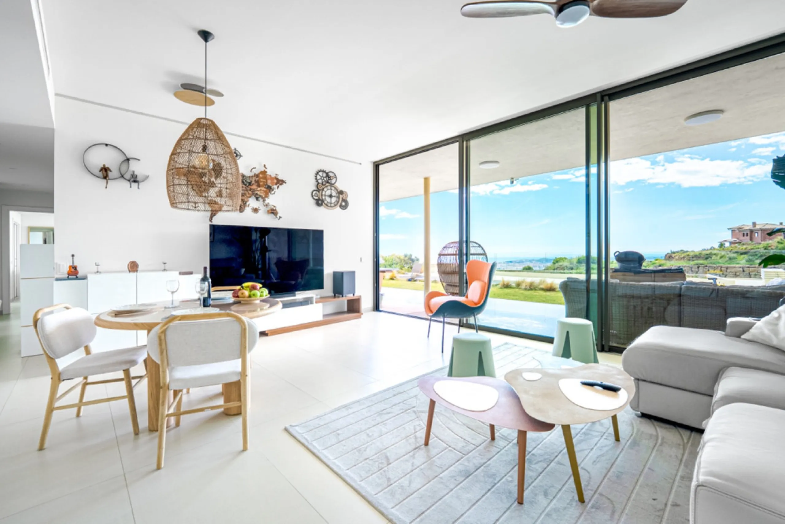 Apartment - Ground Floor Apartment в продаже в Fuengirola, Málaga. В доме 3 спален и 2 ванных комнат. Площадь дома 312 м²