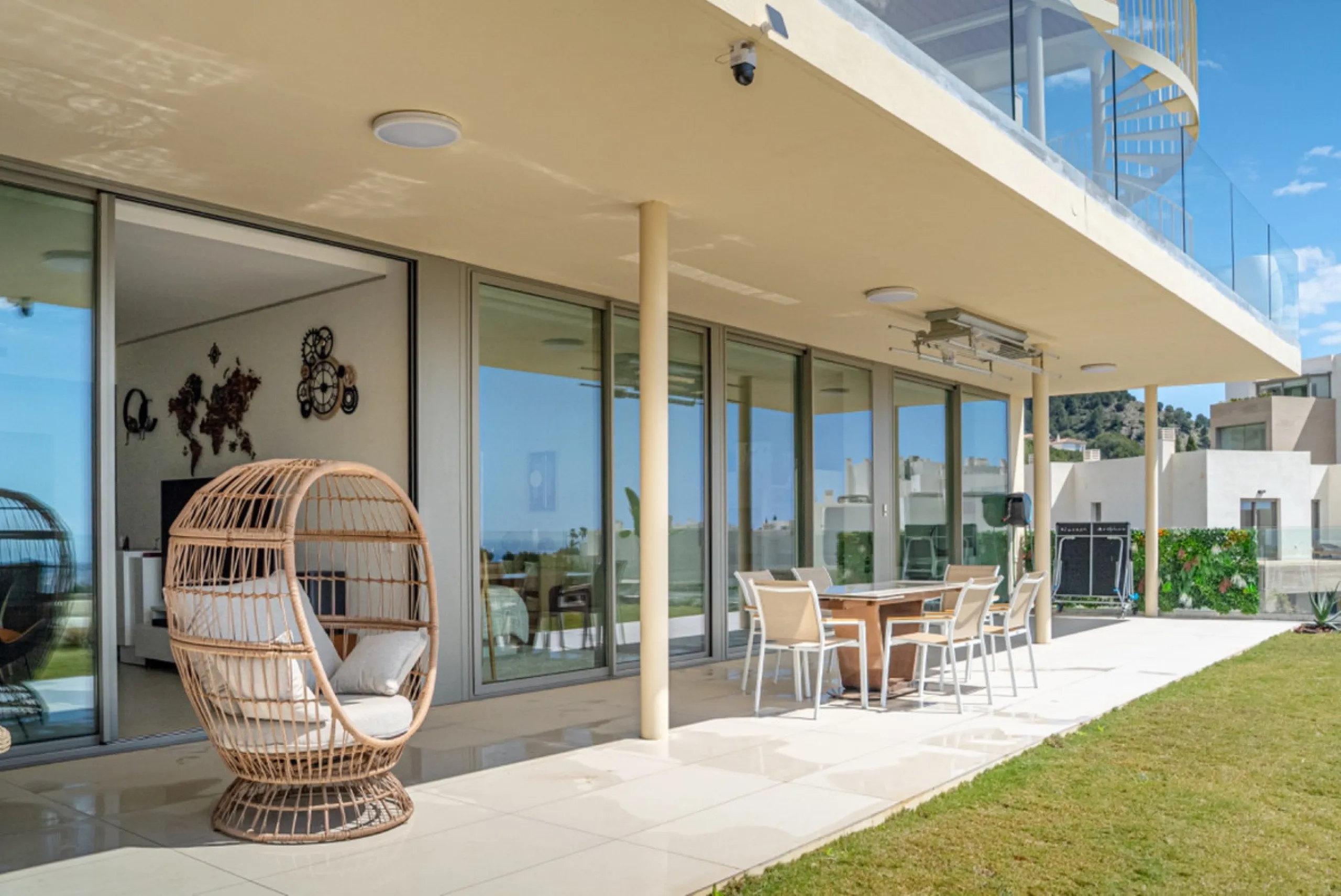 Apartment - Ground Floor Apartment в продаже в Fuengirola, Málaga. В доме 3 спален и 2 ванных комнат. Площадь дома 312 м²
