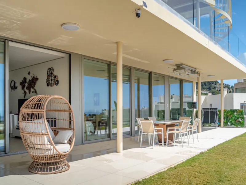 Apartment - Ground Floor Apartment в продаже в Fuengirola, Málaga. В доме 3 спален и 2 ванных комнат. Площадь дома 312 м²