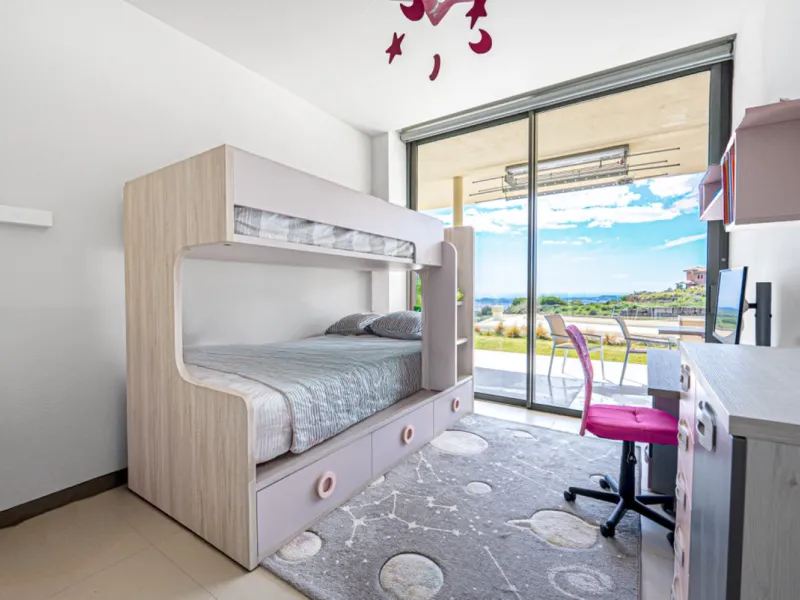 Apartment - Ground Floor Apartment в продаже в Fuengirola, Málaga. В доме 3 спален и 2 ванных комнат. Площадь дома 312 м²
