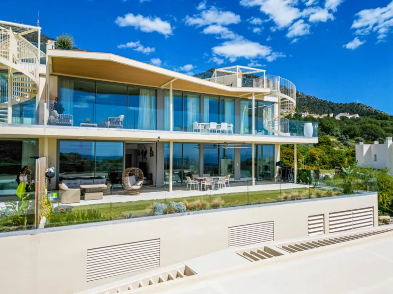 Apartment - Ground Floor Apartment в продаже в Fuengirola, Málaga. В доме 3 спален и 2 ванных комнат. Площадь дома 312 м²