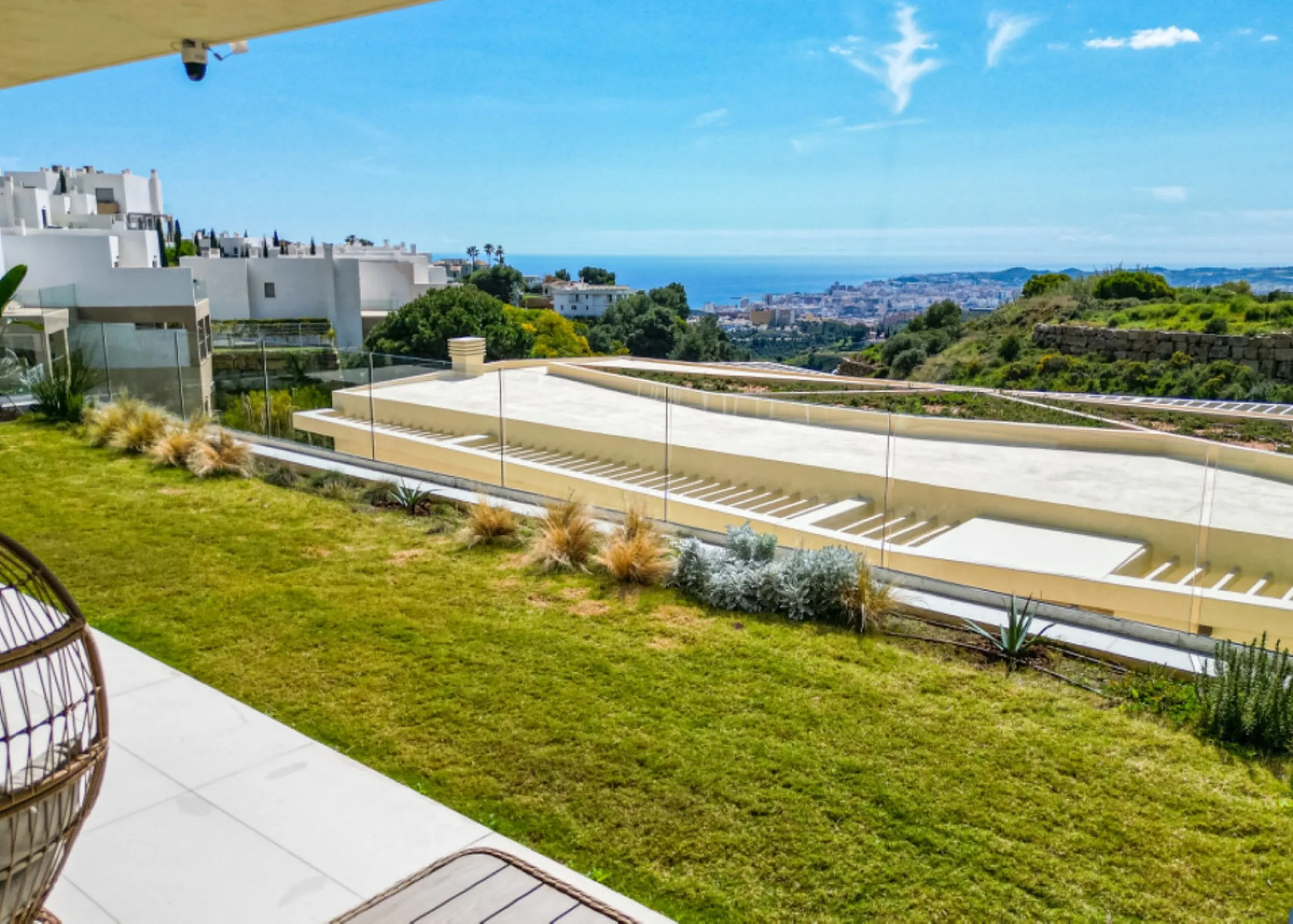 Apartment - Ground Floor Apartment в продаже в Fuengirola, Málaga. В доме 3 спален и 2 ванных комнат. Площадь дома 312 м²