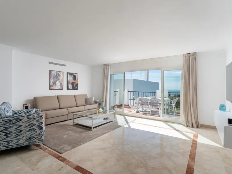 Apartment - Penthouse Duplex в продаже в Benahavís, Málaga. В доме 2 спален и 2 ванных комнат. Площадь дома 108 м²