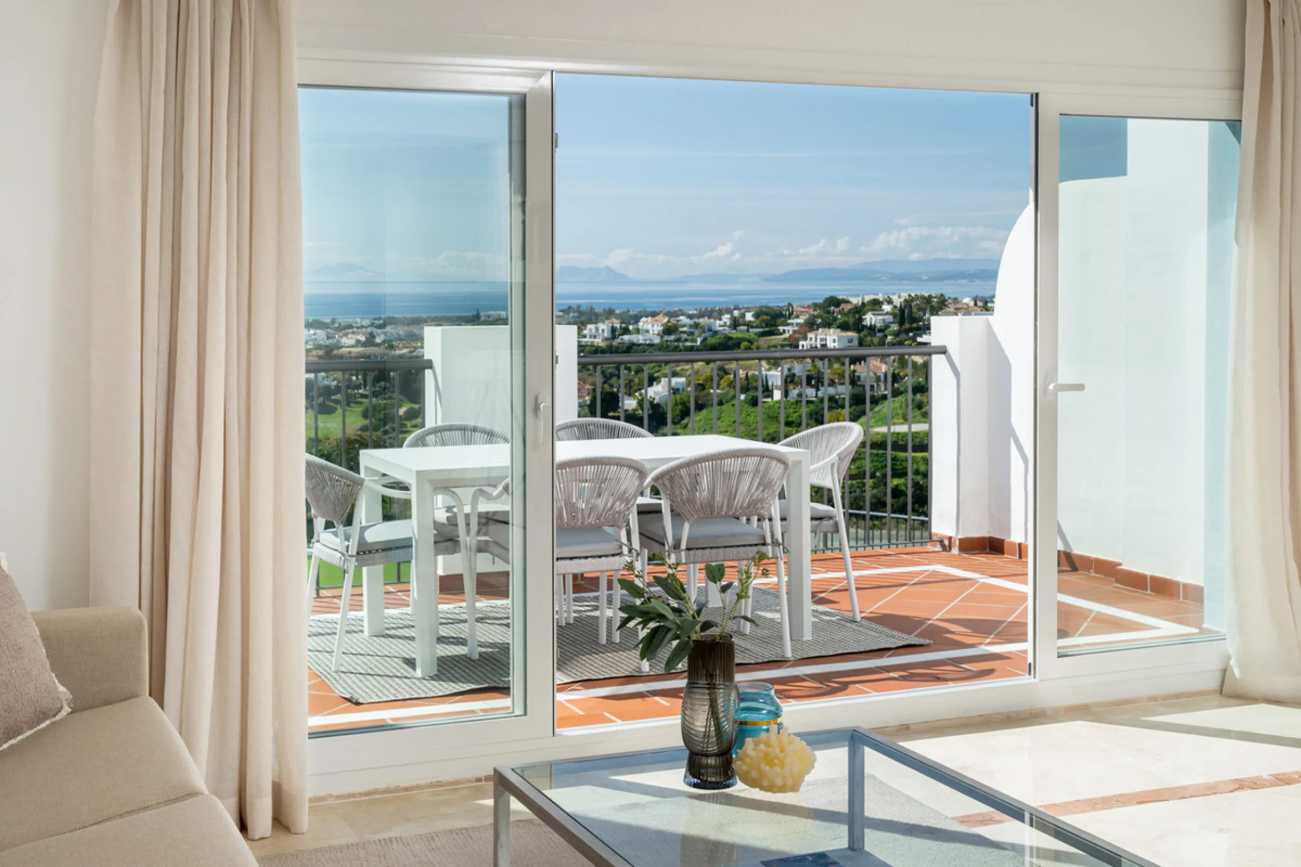 Apartment - Penthouse Duplex в продаже в Benahavís, Málaga. В доме 2 спален и 2 ванных комнат. Площадь дома 108 м²