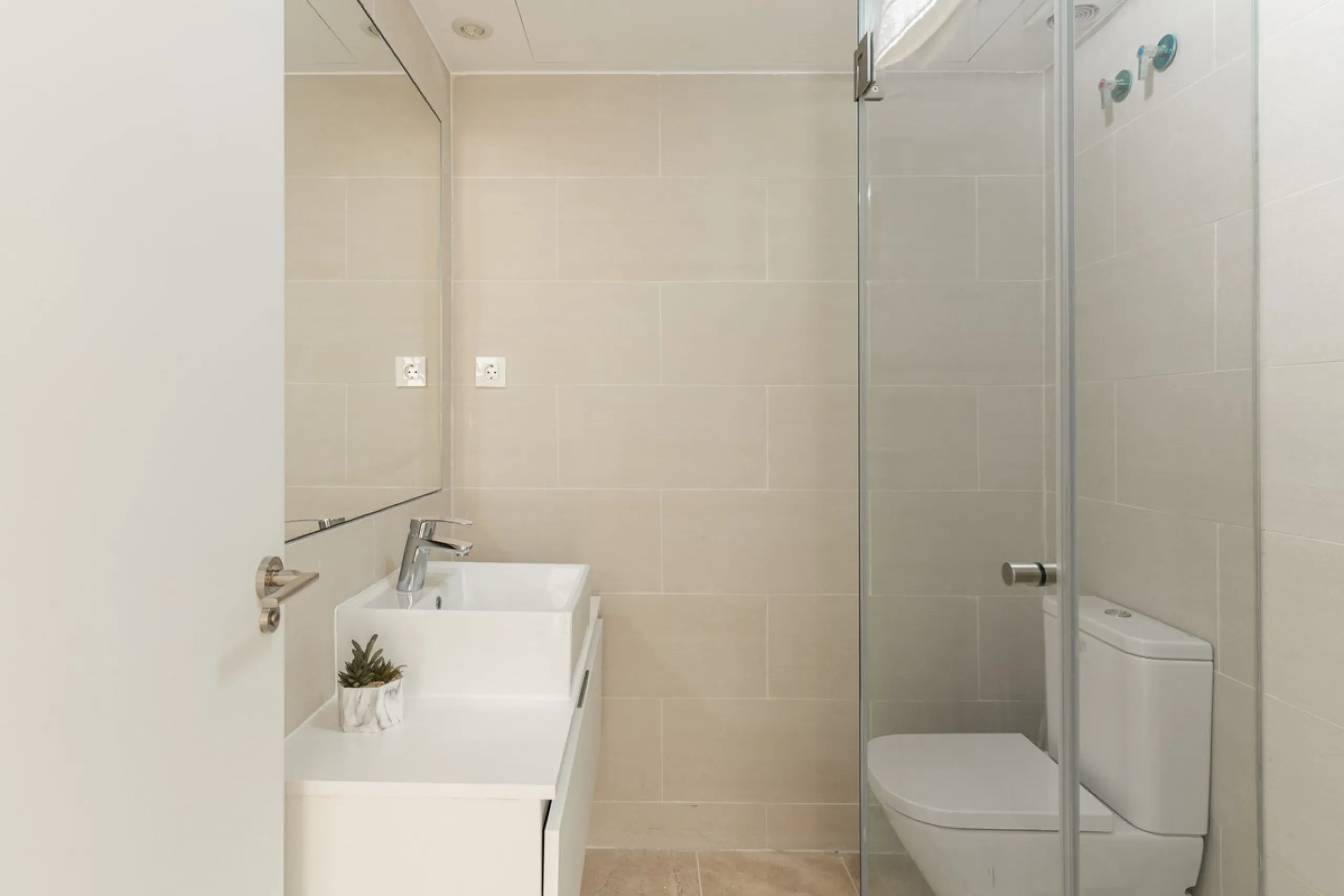 Apartment - Penthouse Duplex в продаже в Benahavís, Málaga. В доме 2 спален и 2 ванных комнат. Площадь дома 108 м²