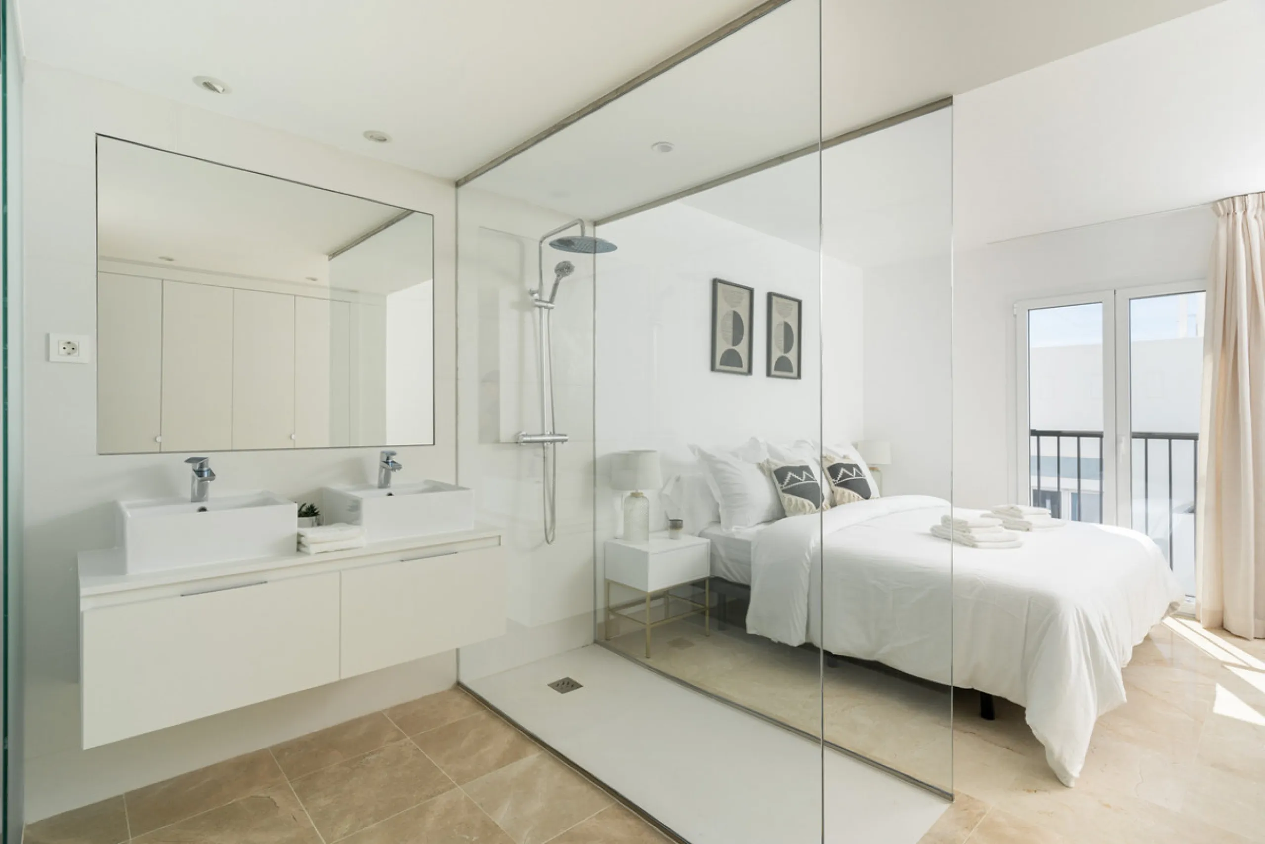 Apartment - Penthouse Duplex в продаже в Benahavís, Málaga. В доме 2 спален и 2 ванных комнат. Площадь дома 108 м²
