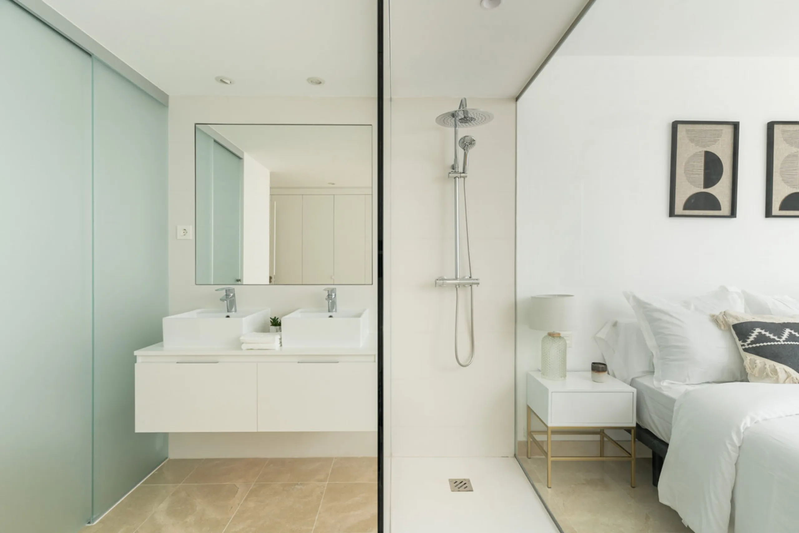 Apartment - Penthouse Duplex в продаже в Benahavís, Málaga. В доме 2 спален и 2 ванных комнат. Площадь дома 108 м²