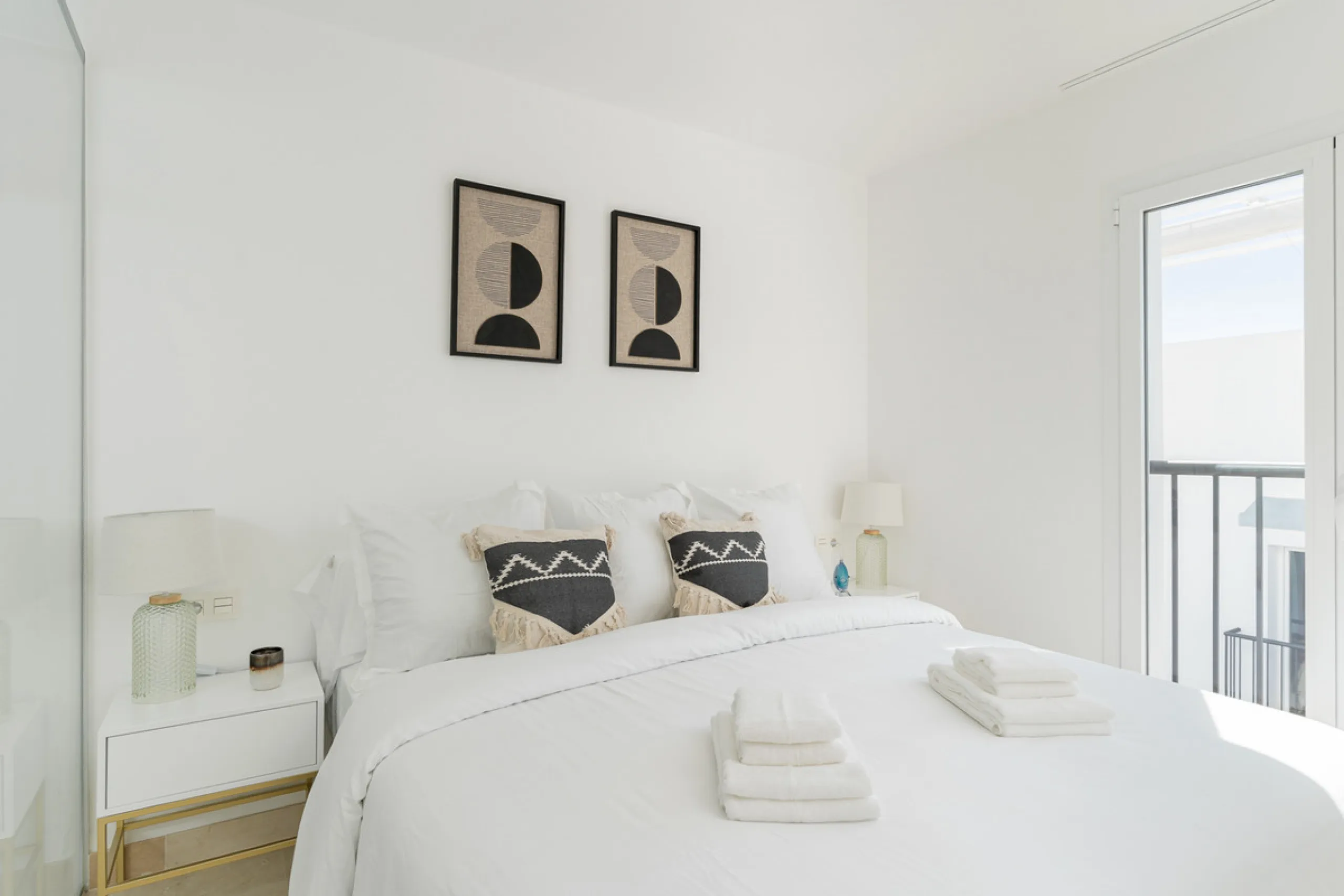 Apartment - Penthouse Duplex в продаже в Benahavís, Málaga. В доме 2 спален и 2 ванных комнат. Площадь дома 108 м²