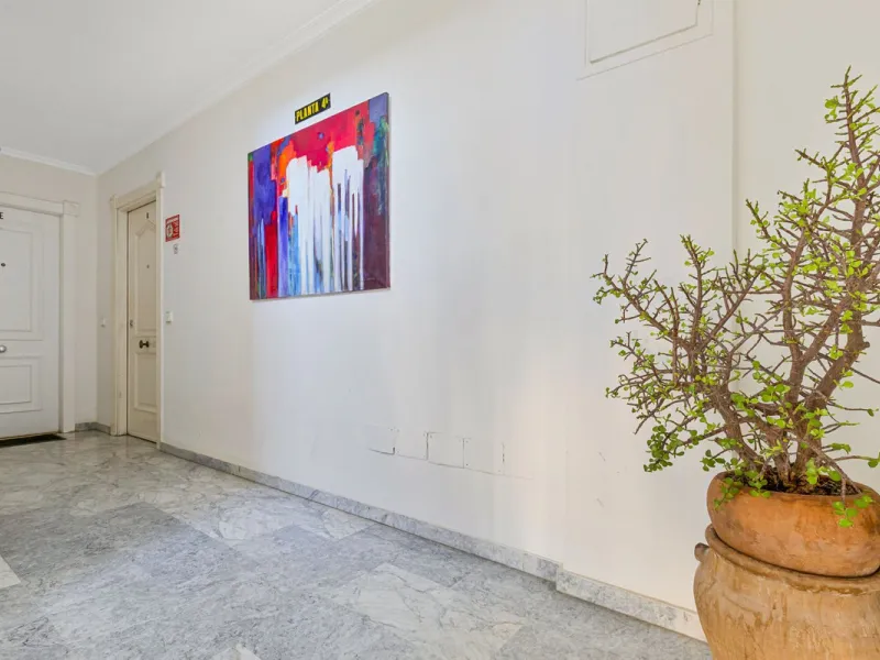 Luxury penthouse in the heart of Fuengirola with spectacular 64 m² terrace