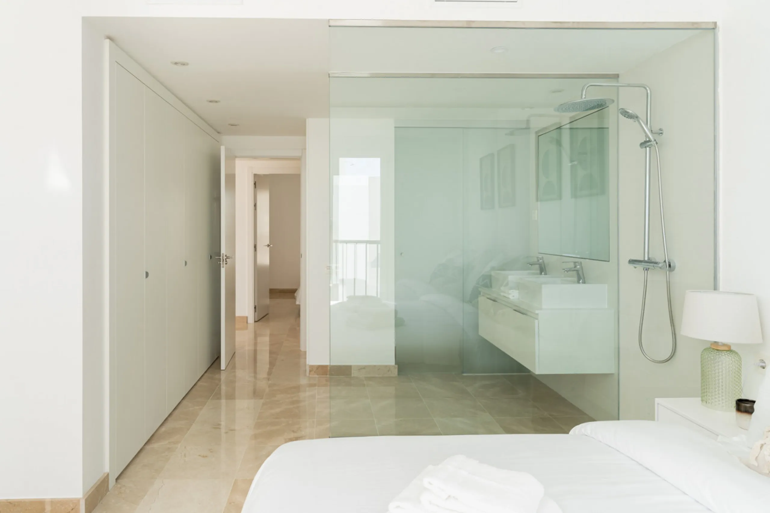 Apartment - Penthouse Duplex в продаже в Benahavís, Málaga. В доме 2 спален и 2 ванных комнат. Площадь дома 108 м²