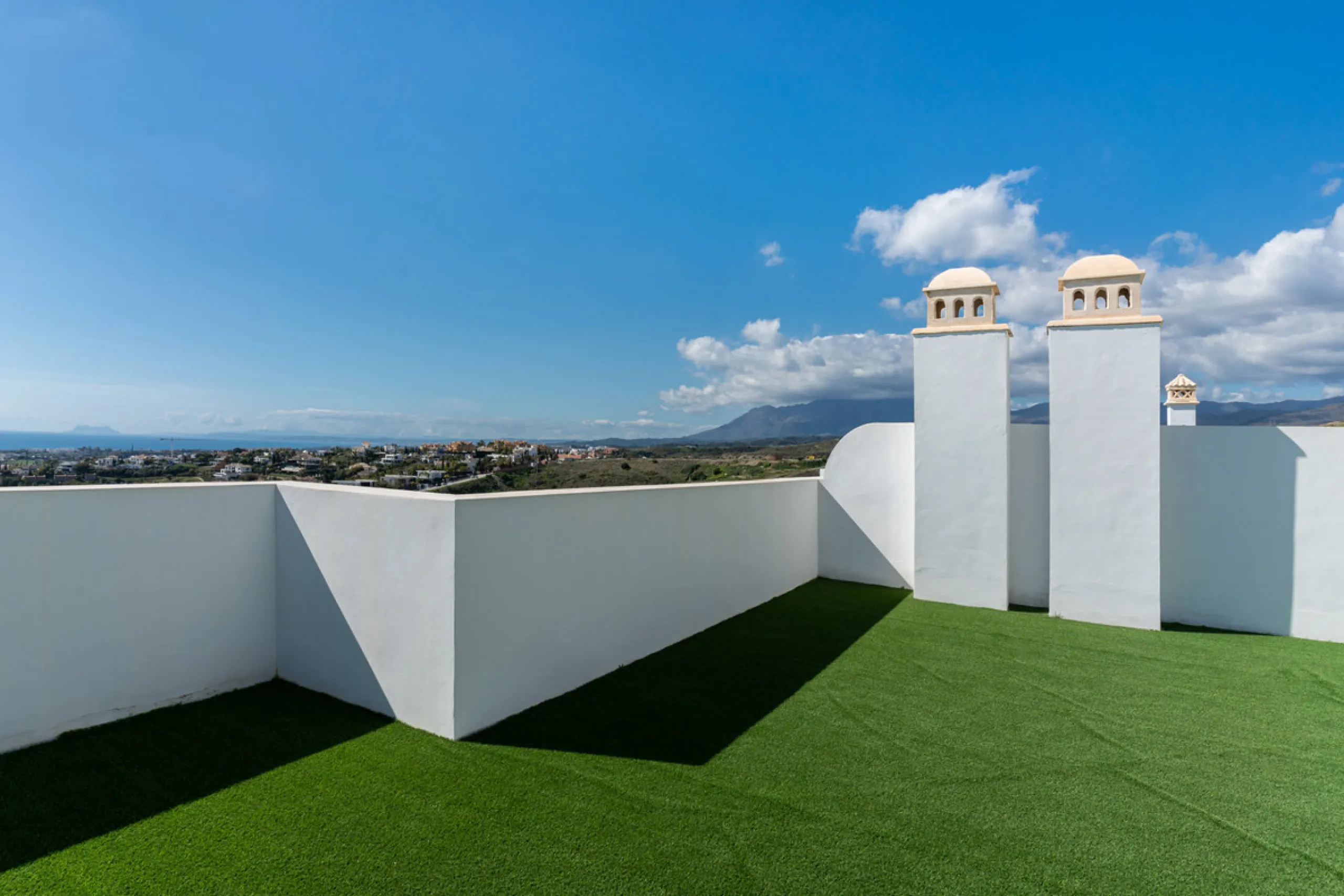 Apartment - Penthouse Duplex в продаже в Benahavís, Málaga. В доме 2 спален и 2 ванных комнат. Площадь дома 108 м²