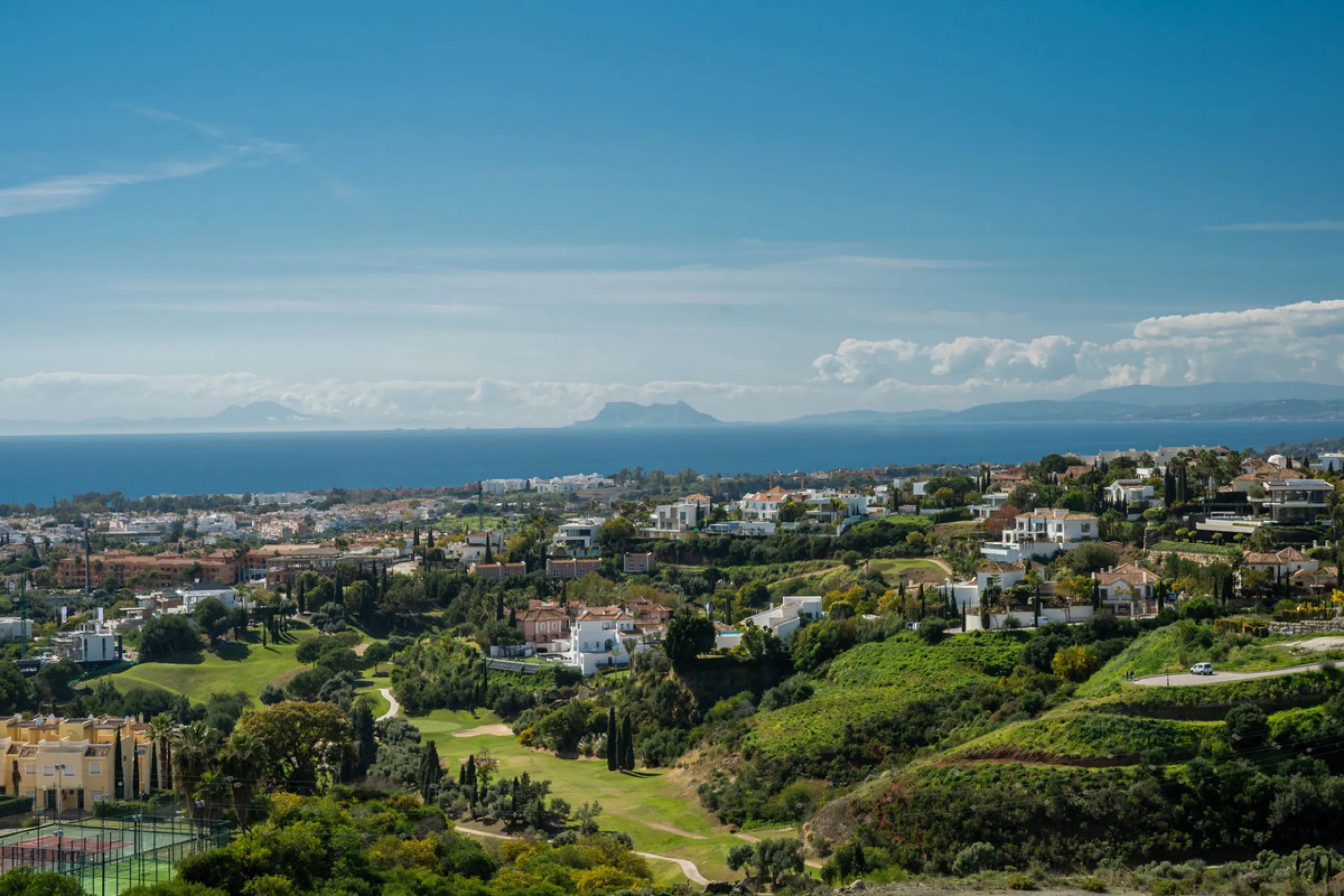 Apartment - Penthouse Duplex в продаже в Benahavís, Málaga. В доме 2 спален и 2 ванных комнат. Площадь дома 108 м²