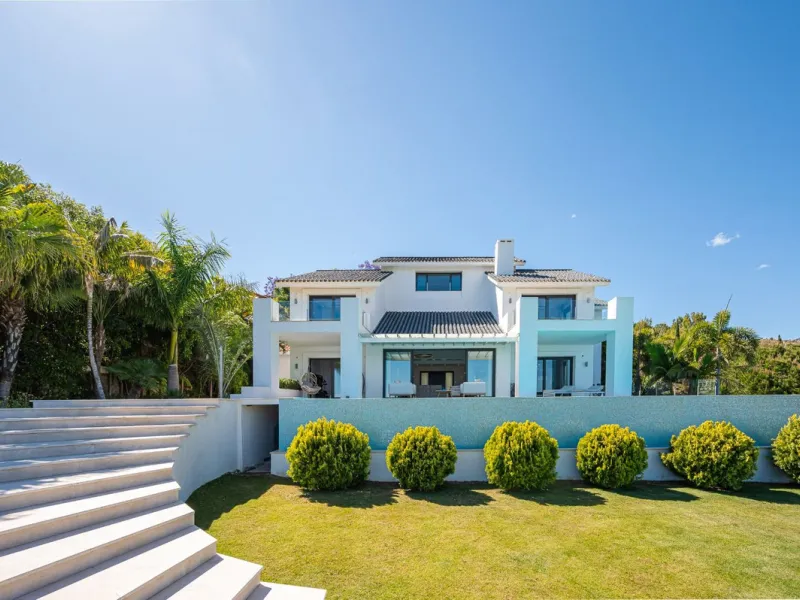 Luxury Villa in Los Flamingos Golf with Panoramic Views