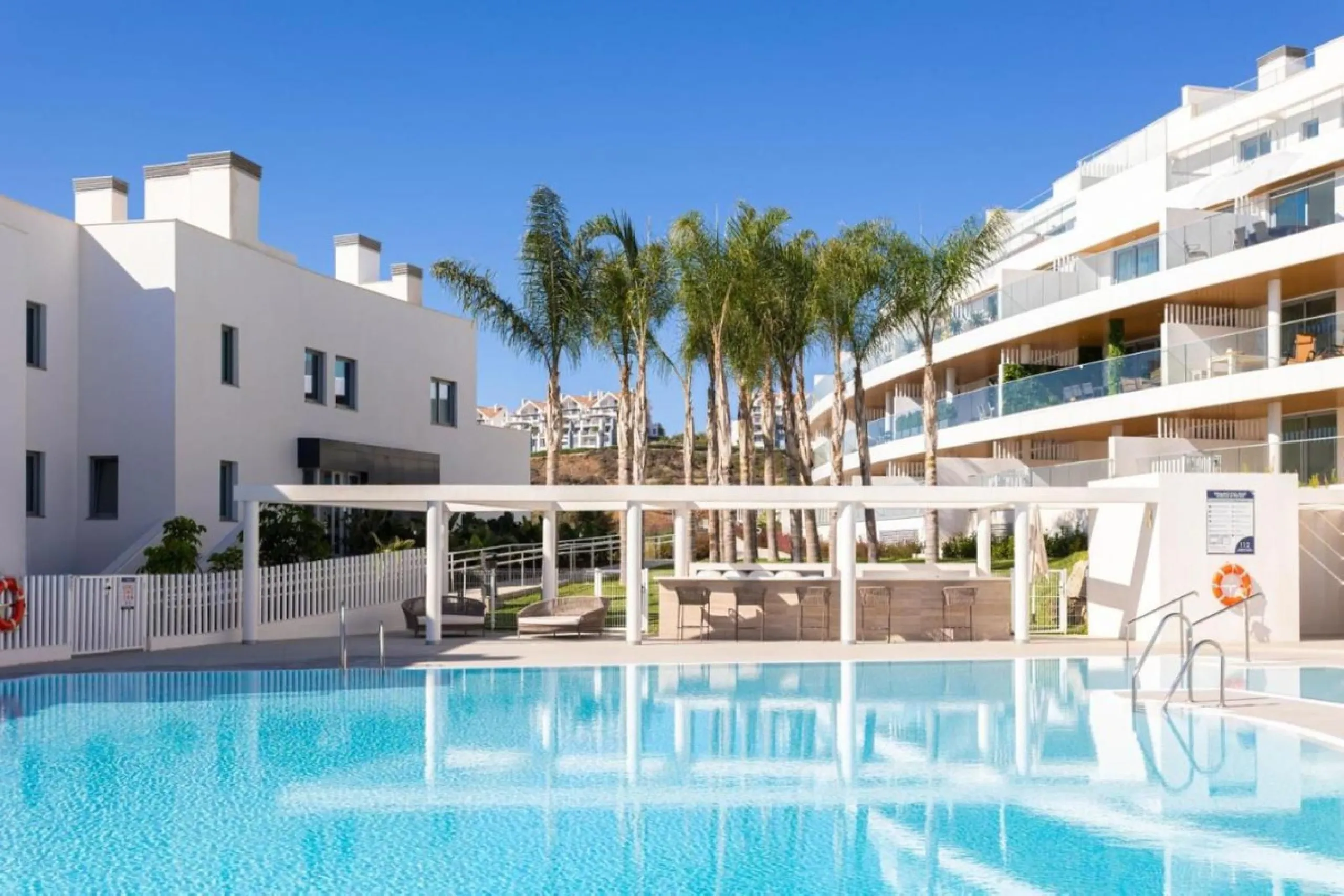 Apartment - Ground Floor Apartment в продаже в Mijas, Málaga. В доме 2 спален и 2 ванных комнат. Площадь дома 122 м². Площадь участка 10 м²