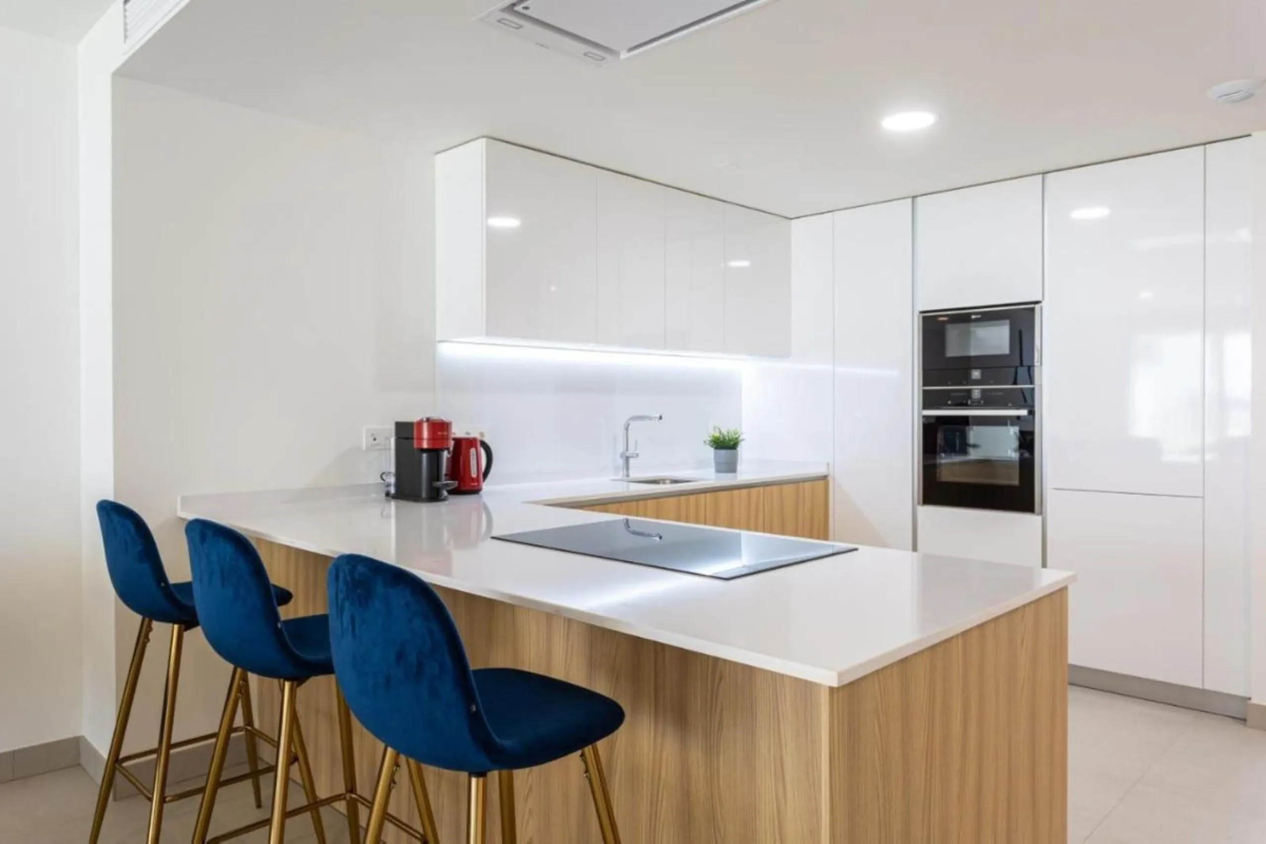 Apartment - Ground Floor Apartment в продаже в Mijas, Málaga. В доме 2 спален и 2 ванных комнат. Площадь дома 122 м². Площадь участка 10 м²