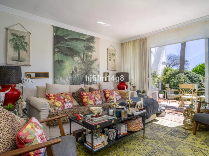 Apartment - Ground Floor Apartment в продаже в Marbella, Málaga. В доме 1 спален и 1 ванных комнат. Площадь дома 73 м²