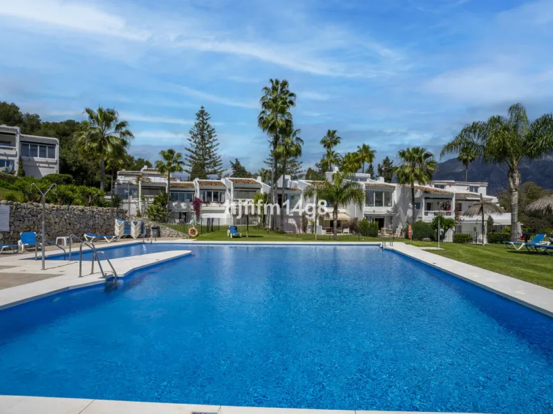 Apartment - Ground Floor Apartment в продаже в Marbella, Málaga. В доме 1 спален и 1 ванных комнат. Площадь дома 73 м²