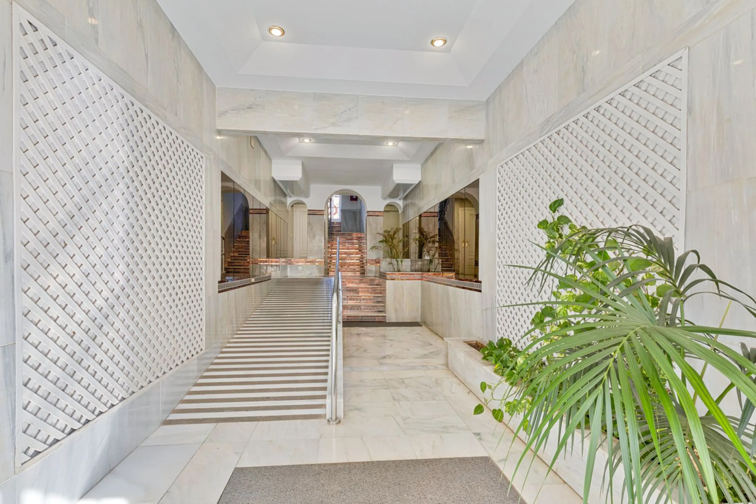 Luxury penthouse in the heart of Fuengirola with spectacular 64 m² terrace