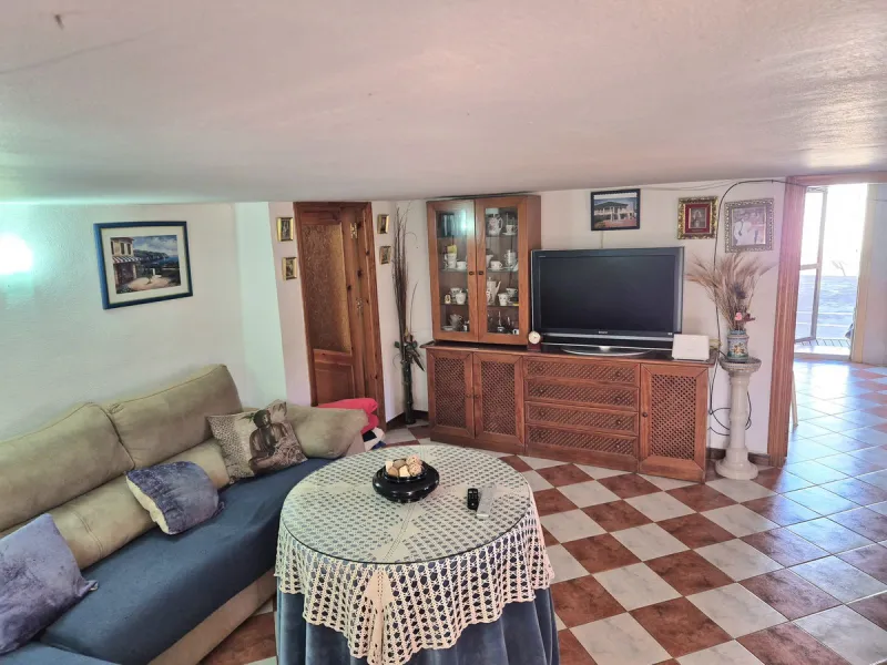 Unique opportunity! Spacious property with multiple possibilities.