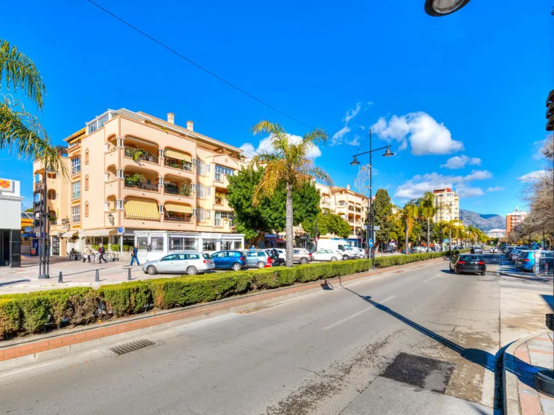 Luxury penthouse in the heart of Fuengirola with spectacular 64 m² terrace