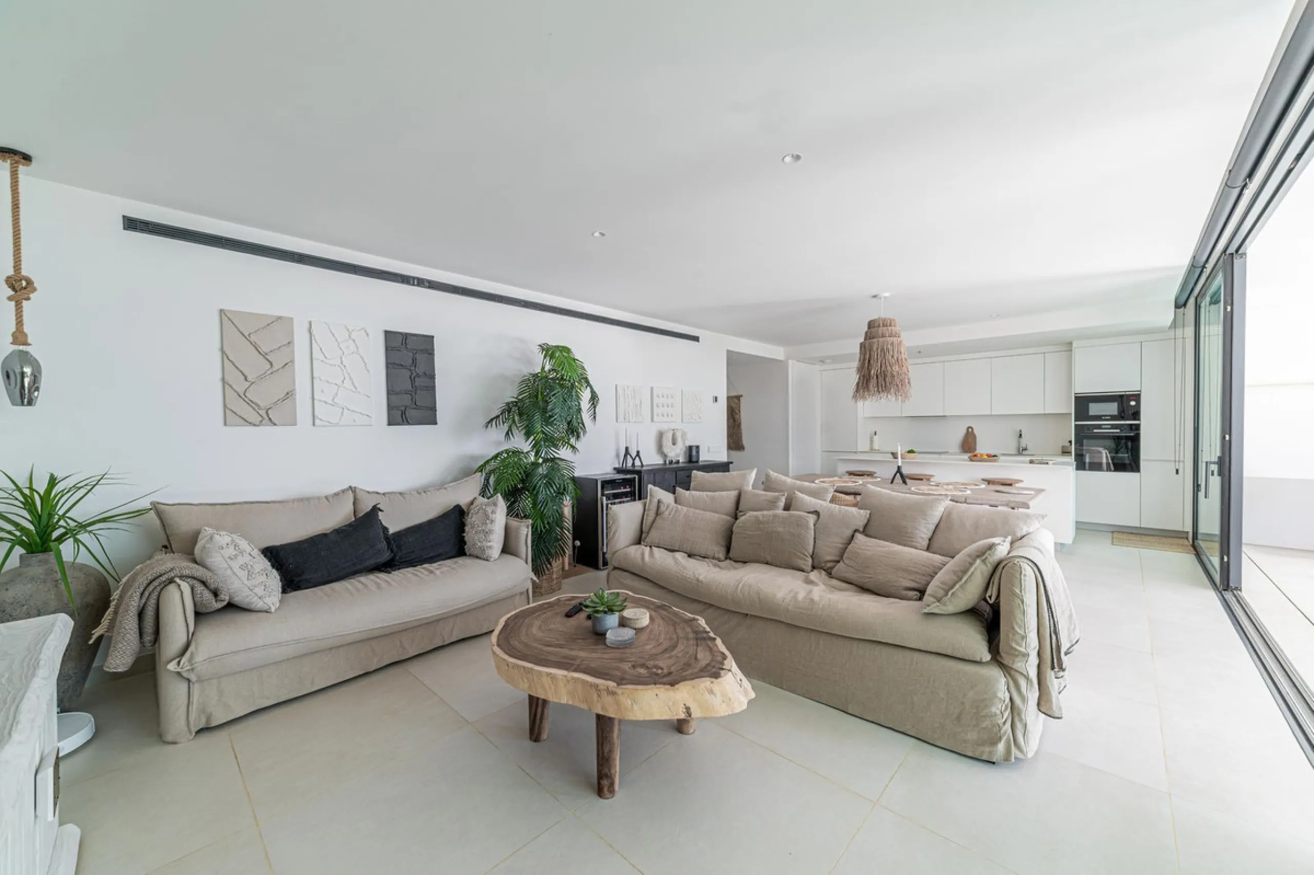 Apartment - Ground Floor Apartment в продаже в Fuengirola, Málaga. В доме 2 спален и 2 ванных комнат. Площадь дома 101 м². Площадь участка 34 м²